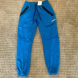 Nike Sportswear Air Max Woven Cargo Pants Cobalt Blue Mens Sz.S FN0242-457 $110